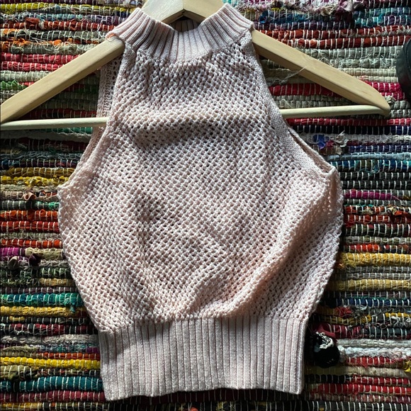 Baby Pink Mesh Crop Sleeveless Crop Sweater - Picture 2 of 2